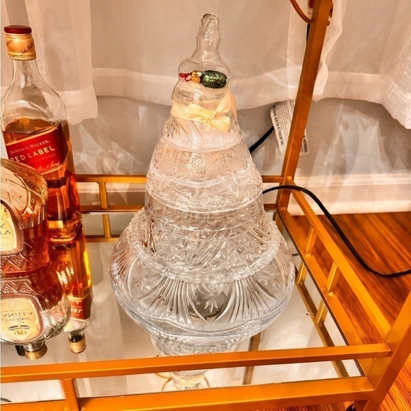 Tiered glass Christmas tree , with pickle ornament - Picture 2 of 4